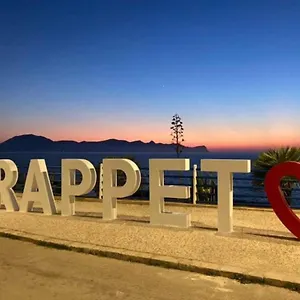 Casa Da Mirella E Peppe , Trappeto (Sicily) Italia