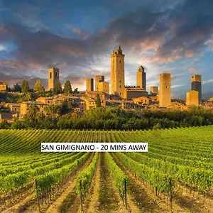Lacollinatuscany Between San Gimignano&volterra , Volterra Italia