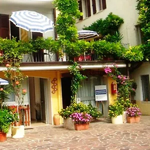 https://la-fattoria-apartments-2.hotelinveneto.com